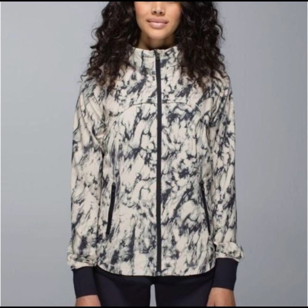 Lululemon Bring Back the Track Jacket size 4